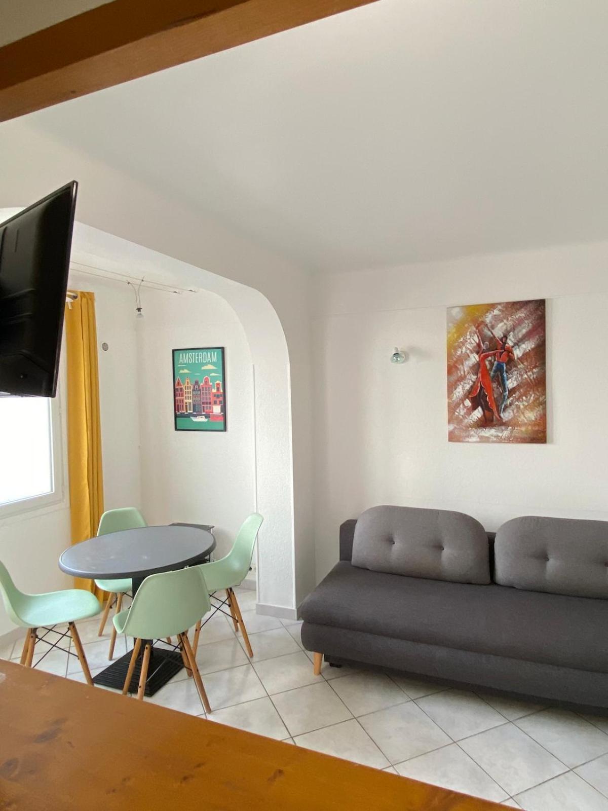 Rdc Proche De La Appartement